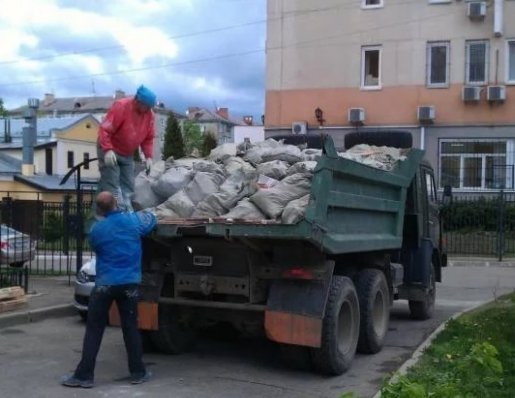 Вывоз строительного мусора (самосвалы, газели). Грузчики стоимость услуг и где заказать - Липецк