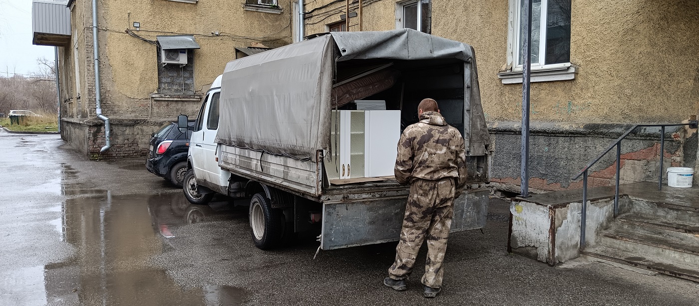 Квартирные перевозки. Погрузка мебели в Газель в Липецкой области